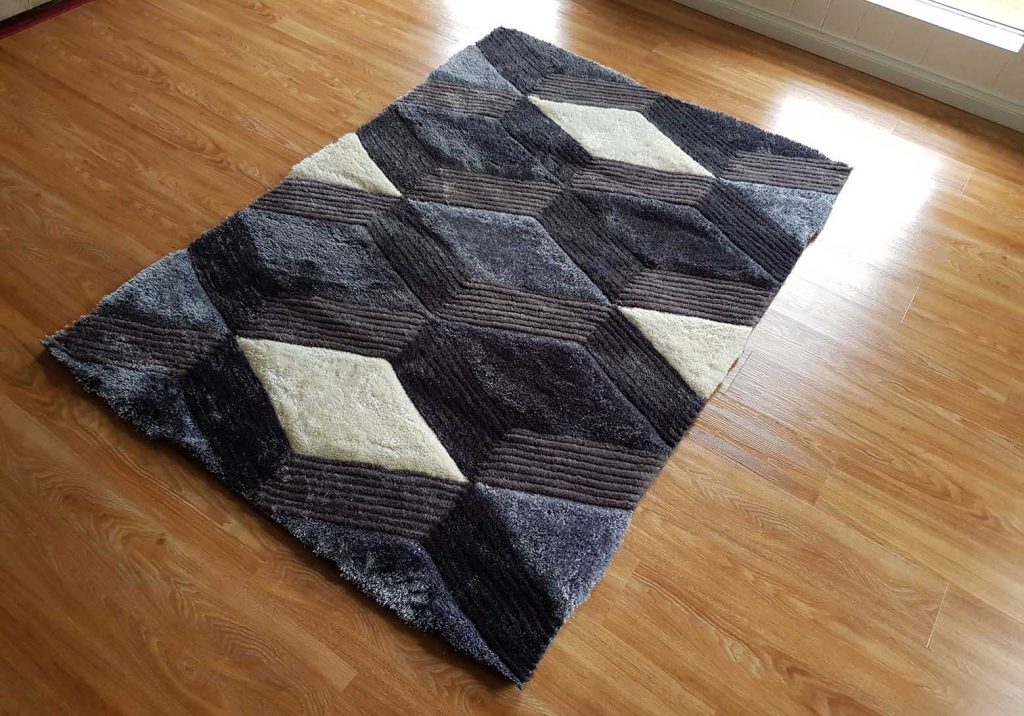 BRAND NEW 3D CUT  AREA RUG ON HEAVY COTTON BASE  #2002