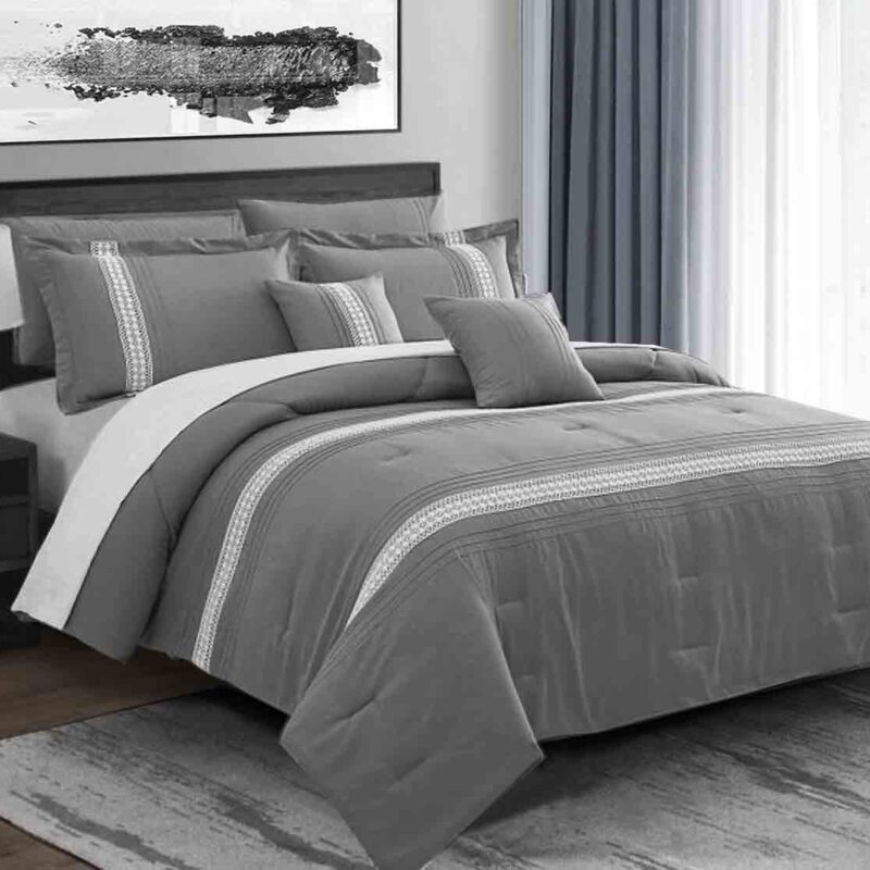 BRAND NEW 7 piece OVERSIZED COMFORTER set with CROCHET #206