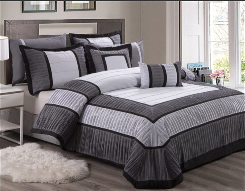 BRAND NEW OVERSIZED 7 piece crimped comforter set #7